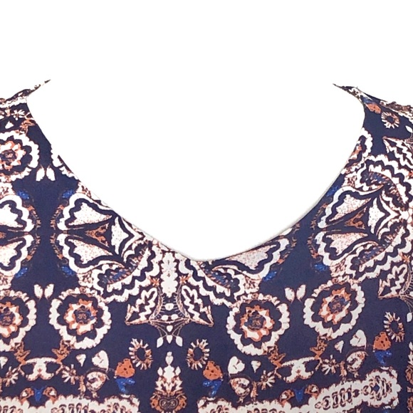 Kenar Asymmetrical SheerSleeveless Top Medium - Picture 5 of 7